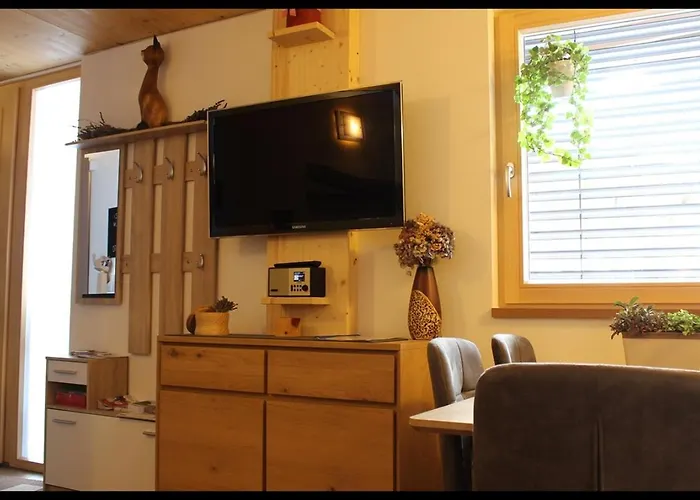 Tirol * クントル